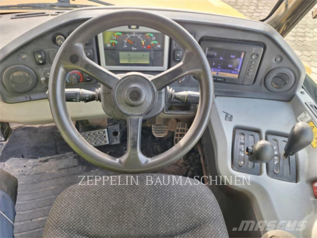 CAT 735B Camiones articulados