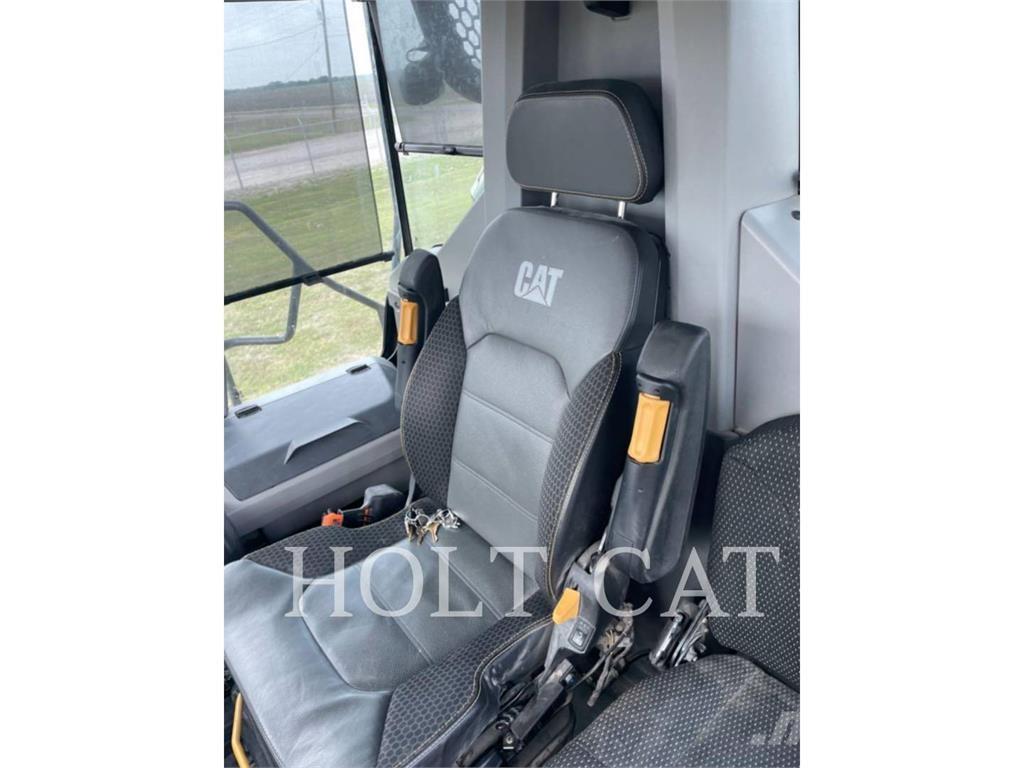 CAT 745 Camiones articulados