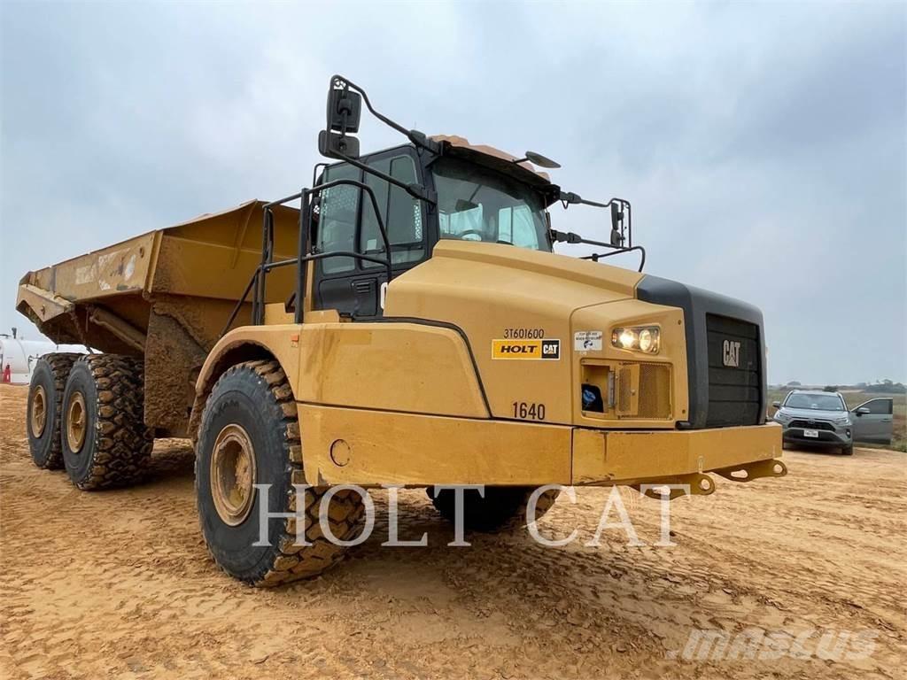 CAT 745-04 Camiones articulados