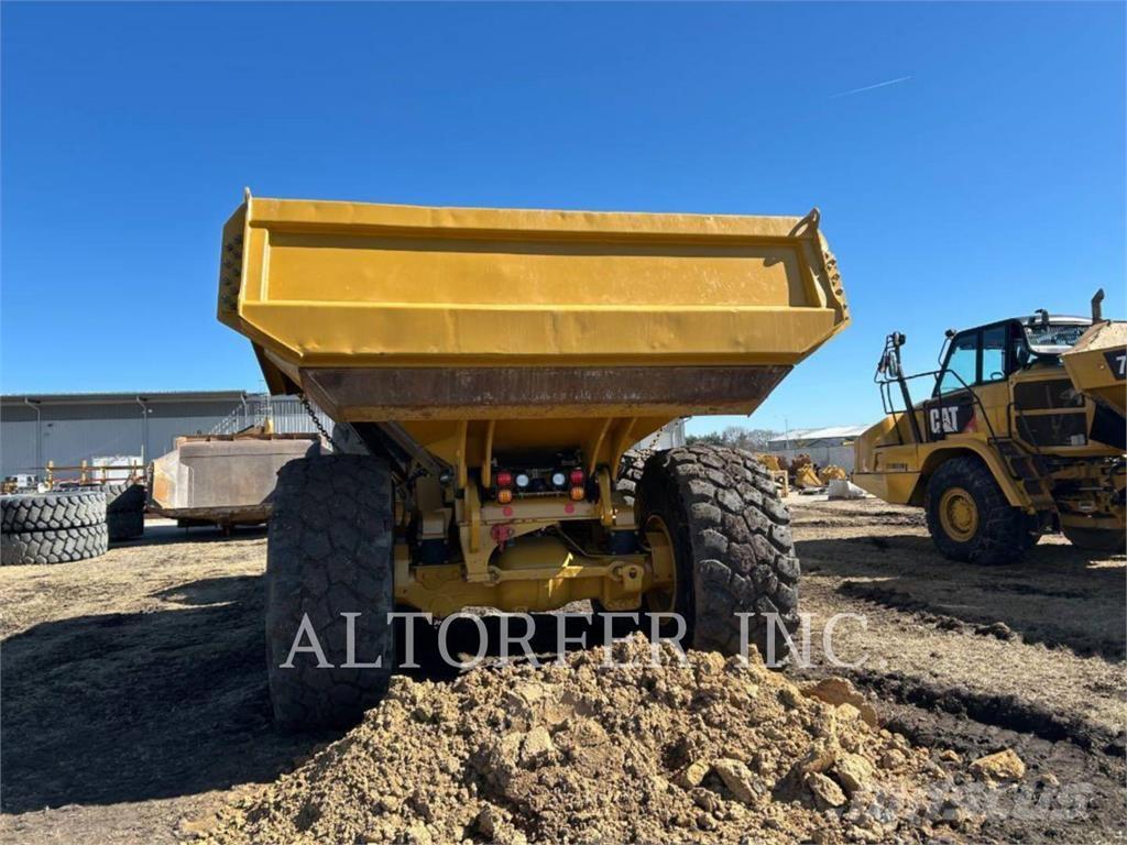 CAT 745-04 Camiones articulados