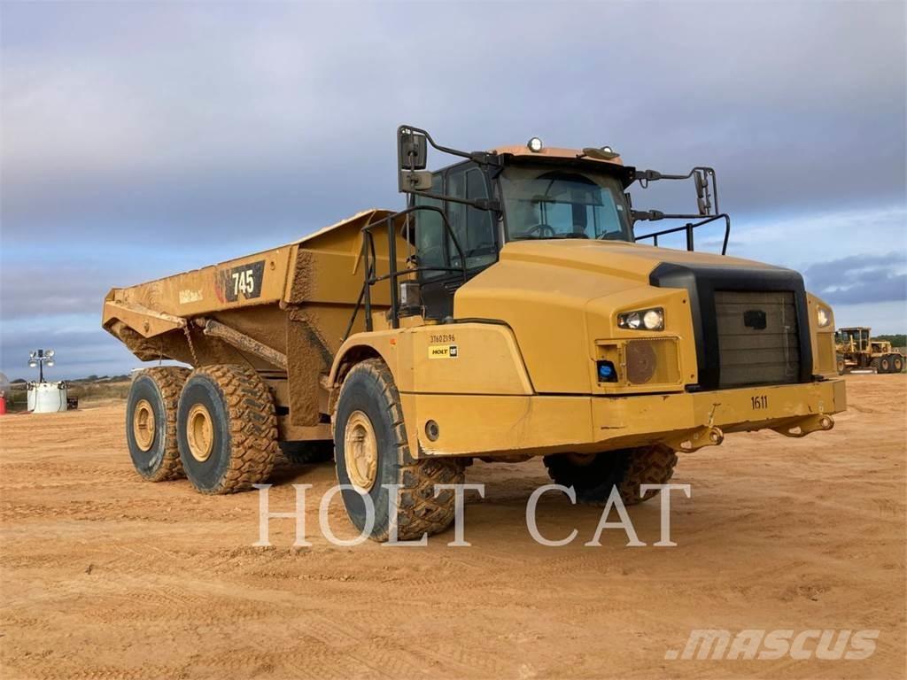 CAT 745-04 Camiones articulados