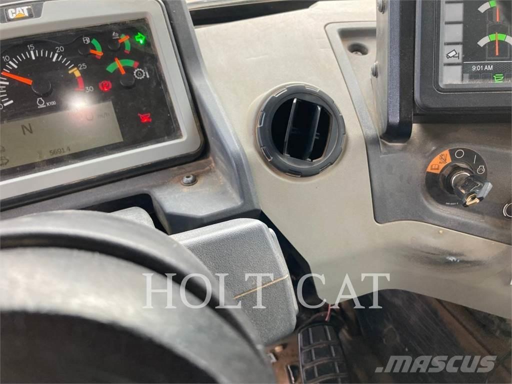 CAT 745-04 Camiones articulados