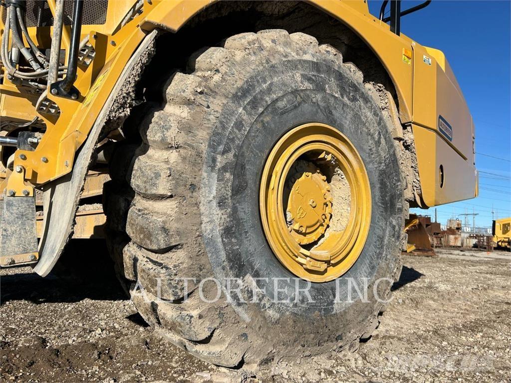 CAT 745-04 Camiones articulados