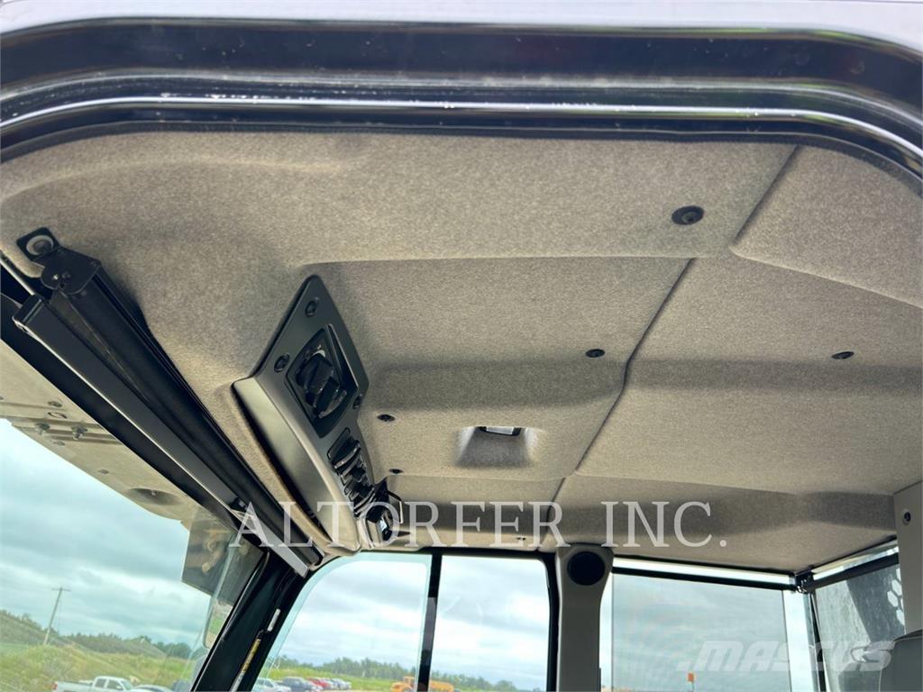 CAT 745-04 Camiones articulados