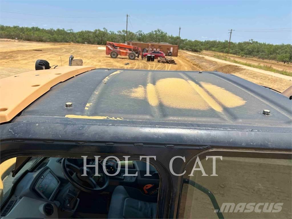 CAT 74504 Camiones articulados