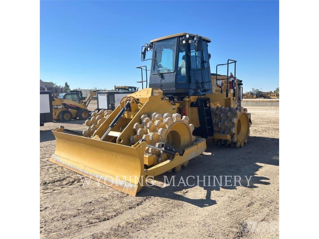 CAT 815 Compactadoras de suelo