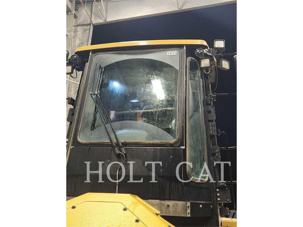 CAT 815 Compactadoras de suelo