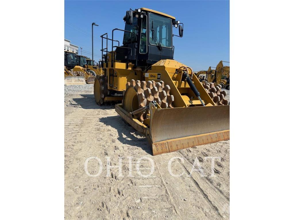 CAT 815 Buldozer sobre ruedas