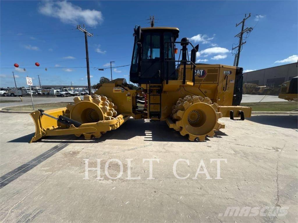 CAT 815 Compactadoras de suelo