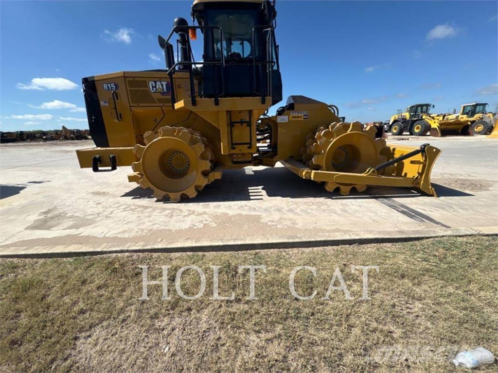 CAT 815 Compactadoras de suelo