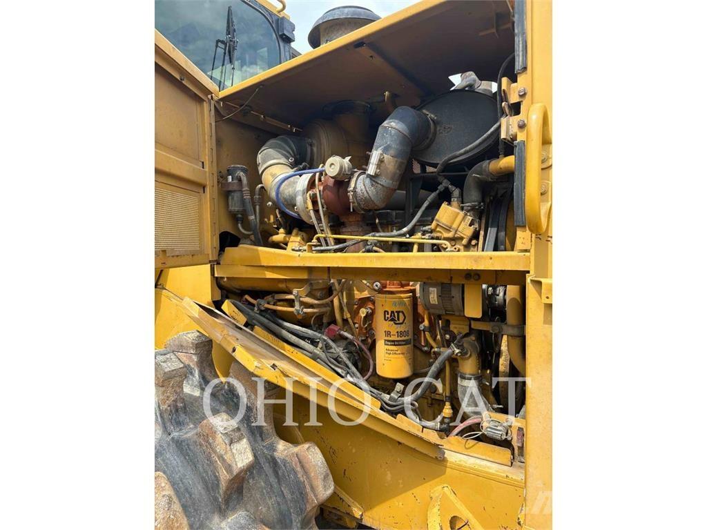 CAT 815F2 Compactadoras de suelo