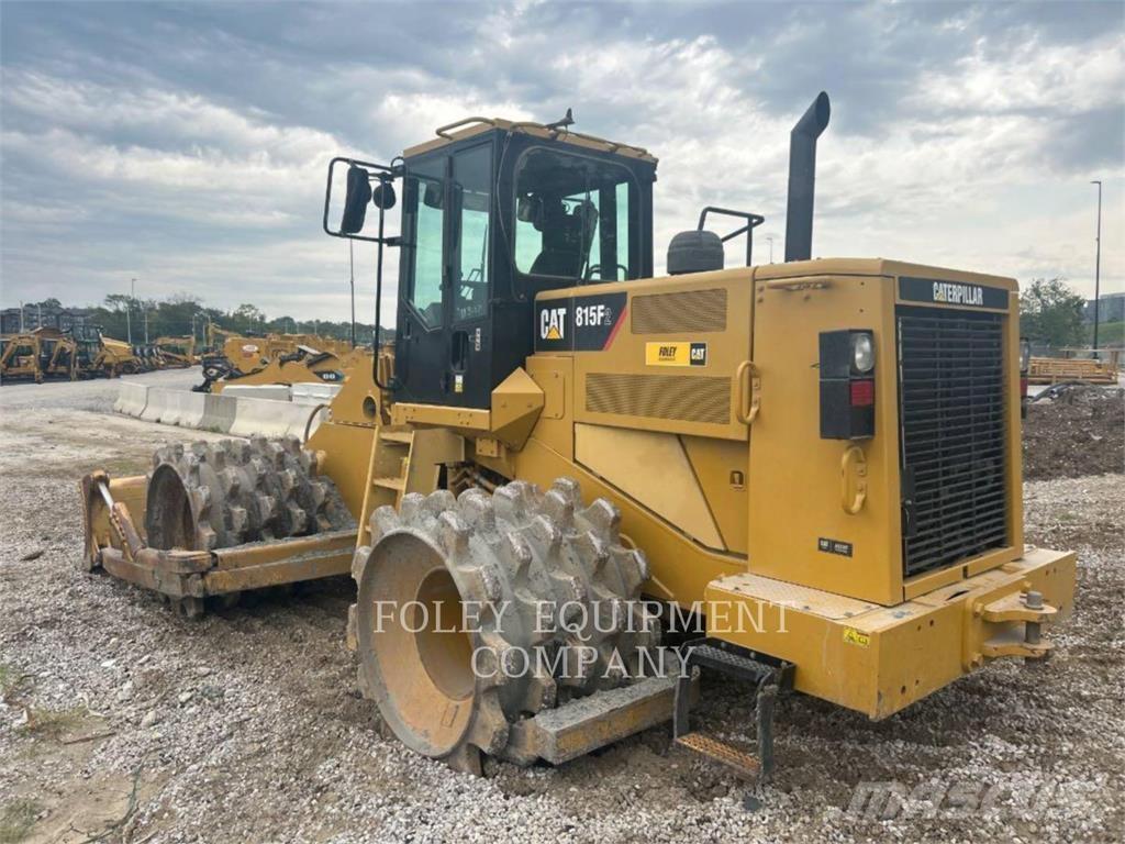 CAT 815F2 Compactadoras de suelo