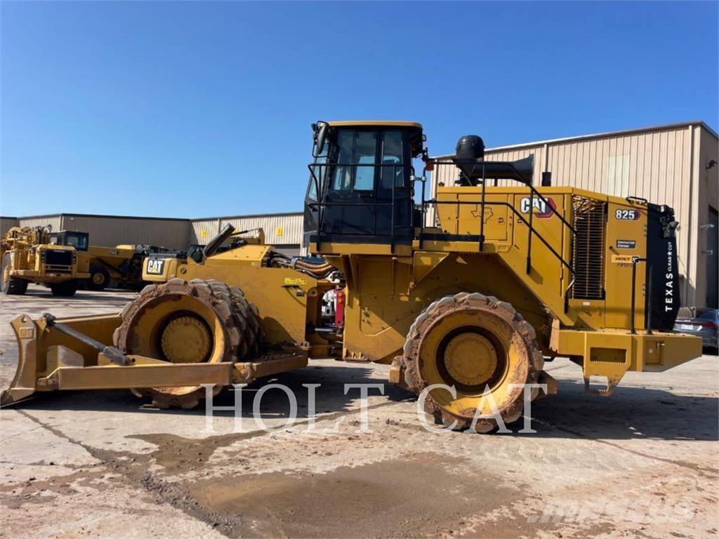 CAT 825 Compactadoras de suelo