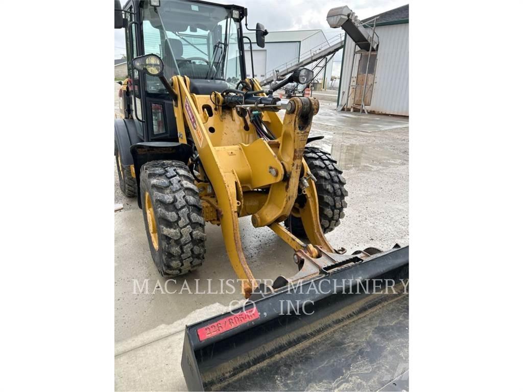 CAT 906M Cargadoras sobre ruedas