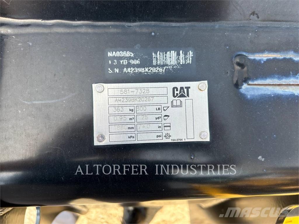 CAT 907-14 Cargadoras sobre ruedas