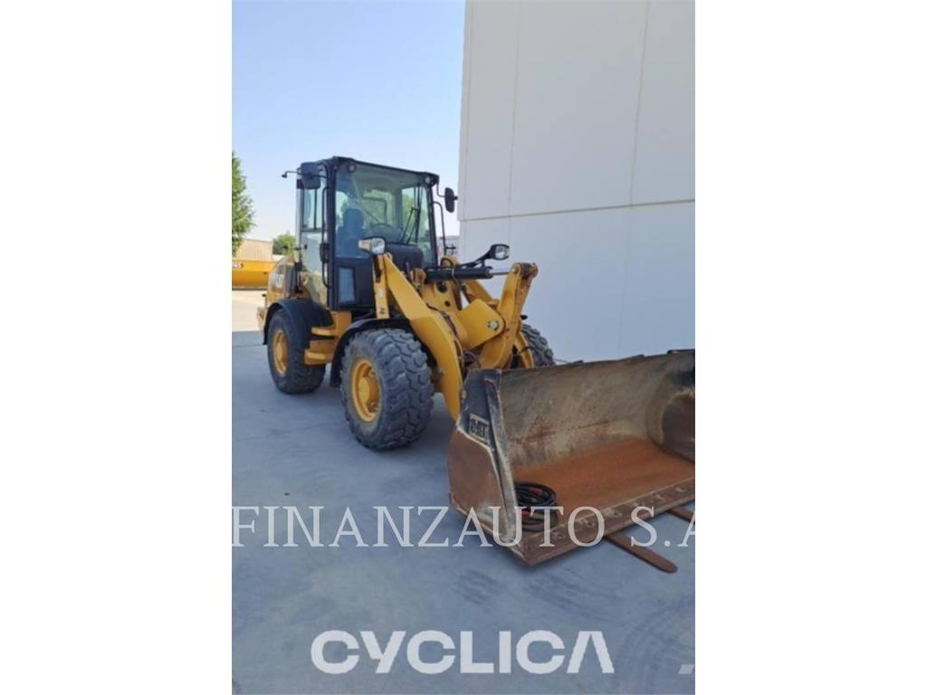 CAT 907M Cargadoras sobre ruedas