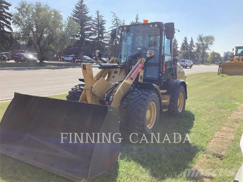 CAT 908 Cargadoras sobre ruedas