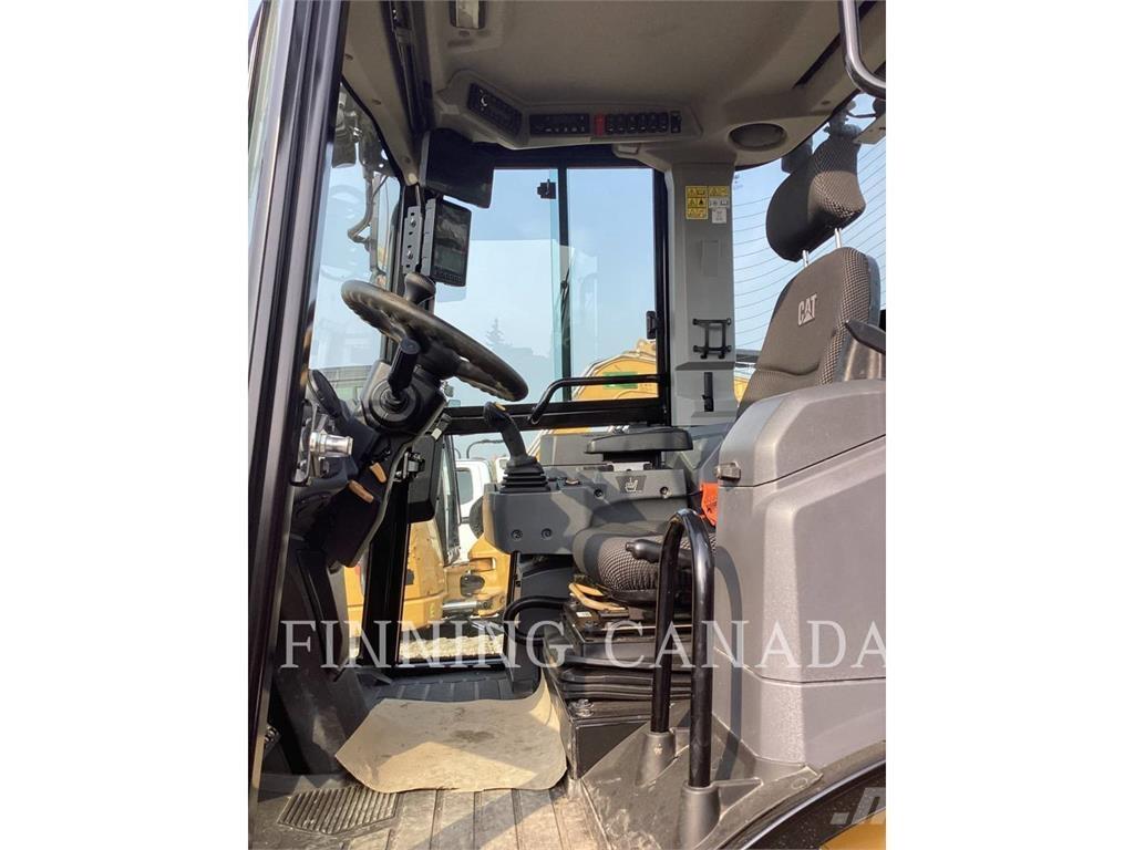 CAT 908 Cargadoras sobre ruedas