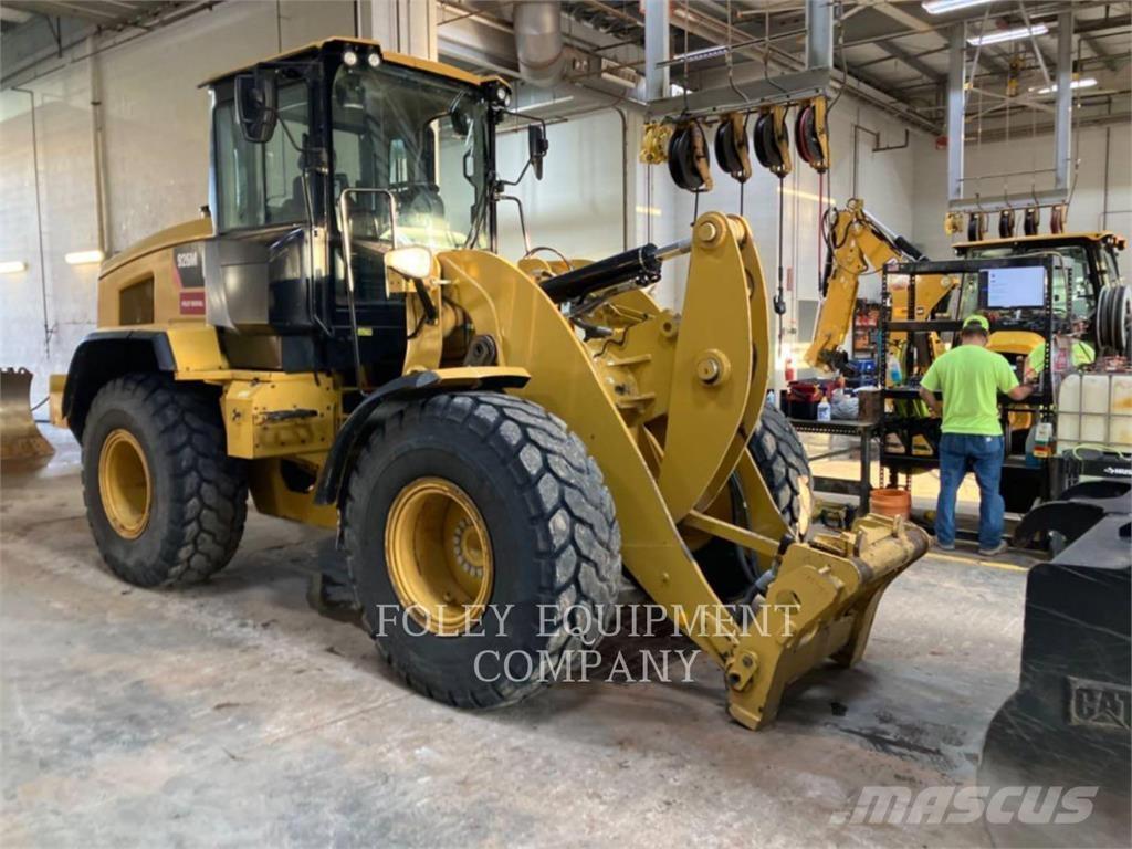 CAT 926M Cargadoras sobre ruedas