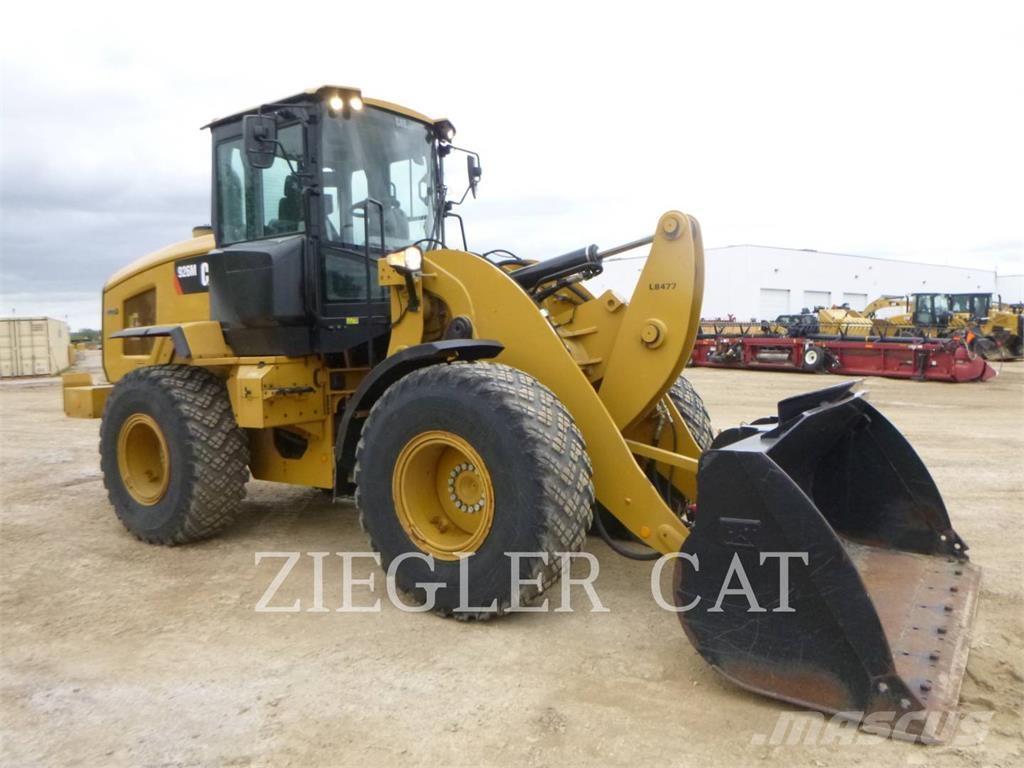 CAT 926M Cargadoras sobre ruedas