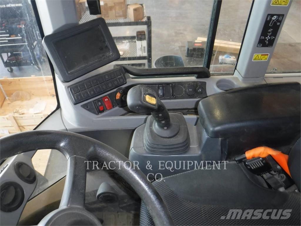 CAT 930M Cargadoras sobre ruedas