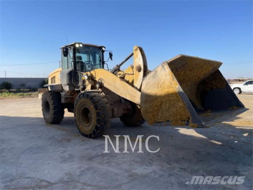 CAT 938M Cargadoras sobre ruedas