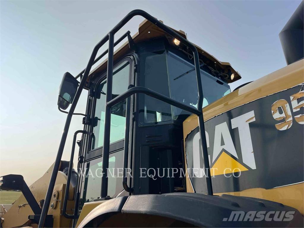 CAT 950M Cargadoras sobre ruedas