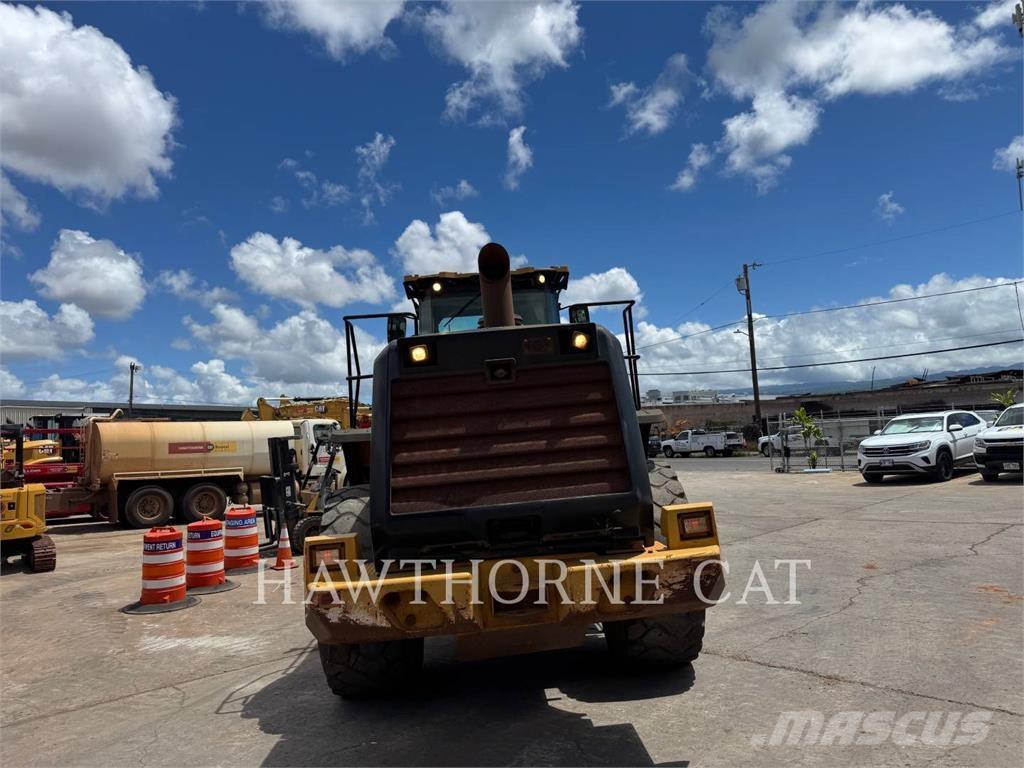 CAT 966M Cargadoras sobre ruedas