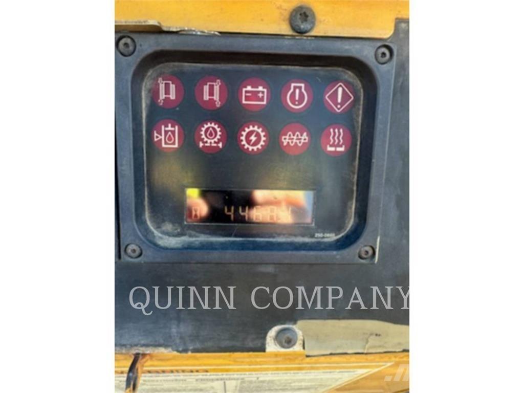 CAT AP-1055D Rociadoras de asfalto