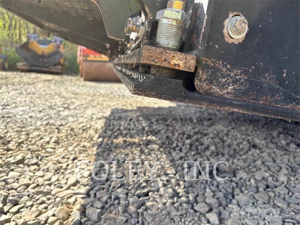 CAT AP1000F Asfaltadoras