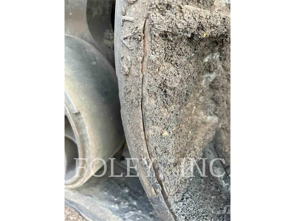 CAT AP1055B Asfaltadoras