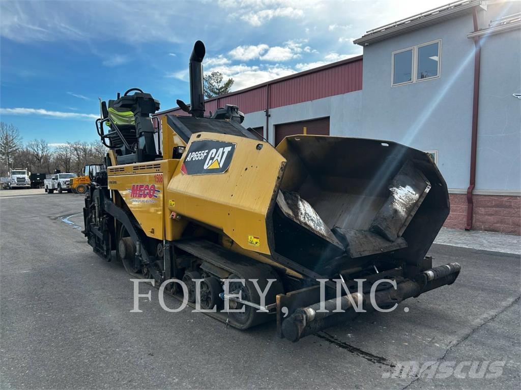 CAT AP655F Asfaltadoras
