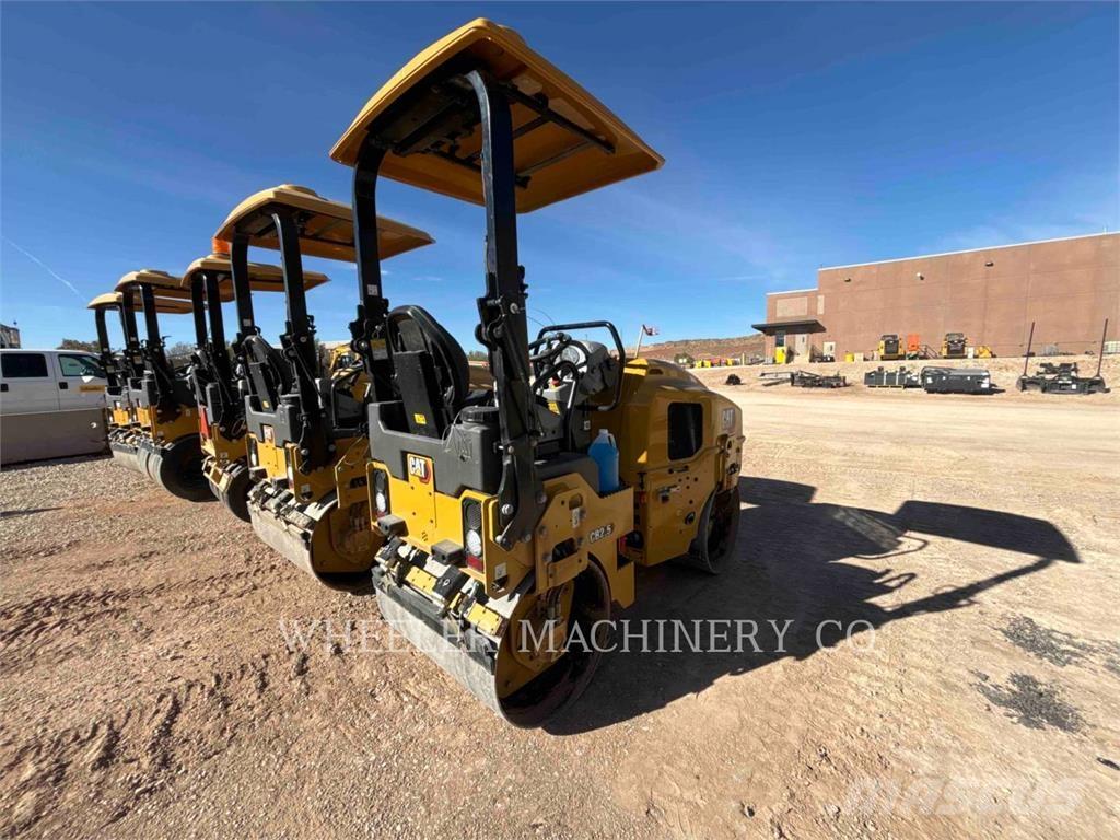 CAT CB2.5 Rodillos de doble tambor
