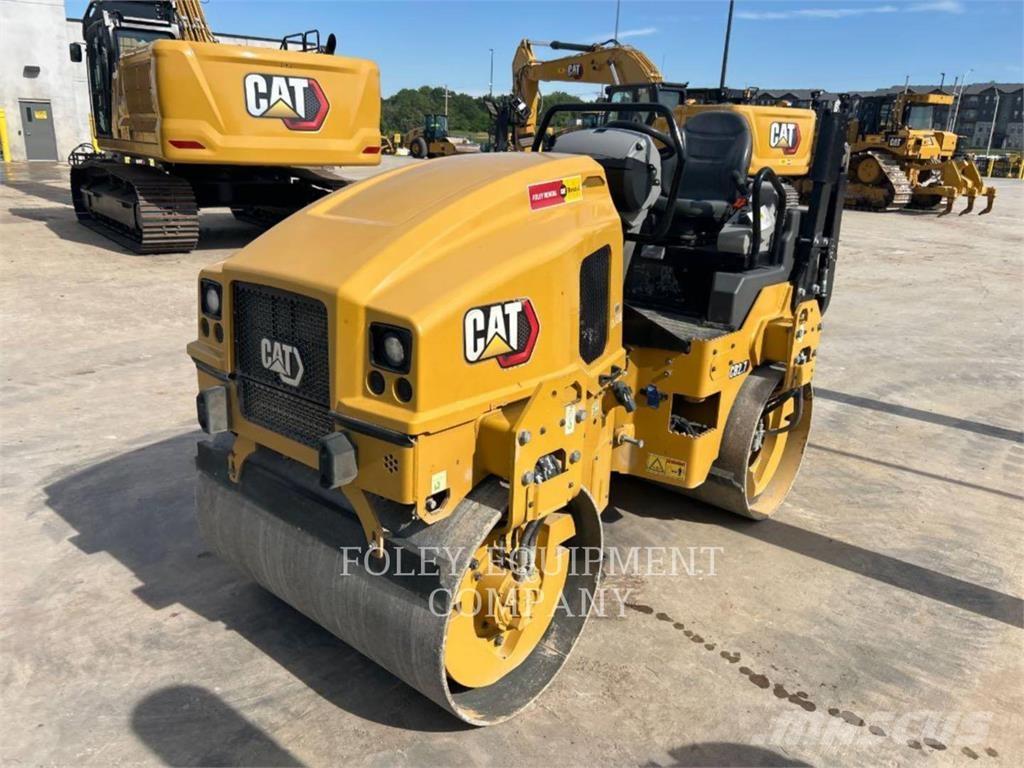 CAT CB2.7-03 Compactadoras de suelo