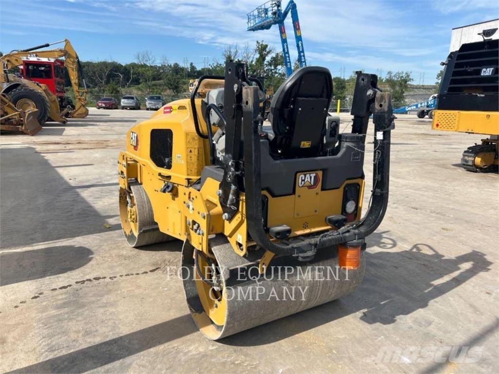 CAT CB2.7-03 Compactadoras de suelo