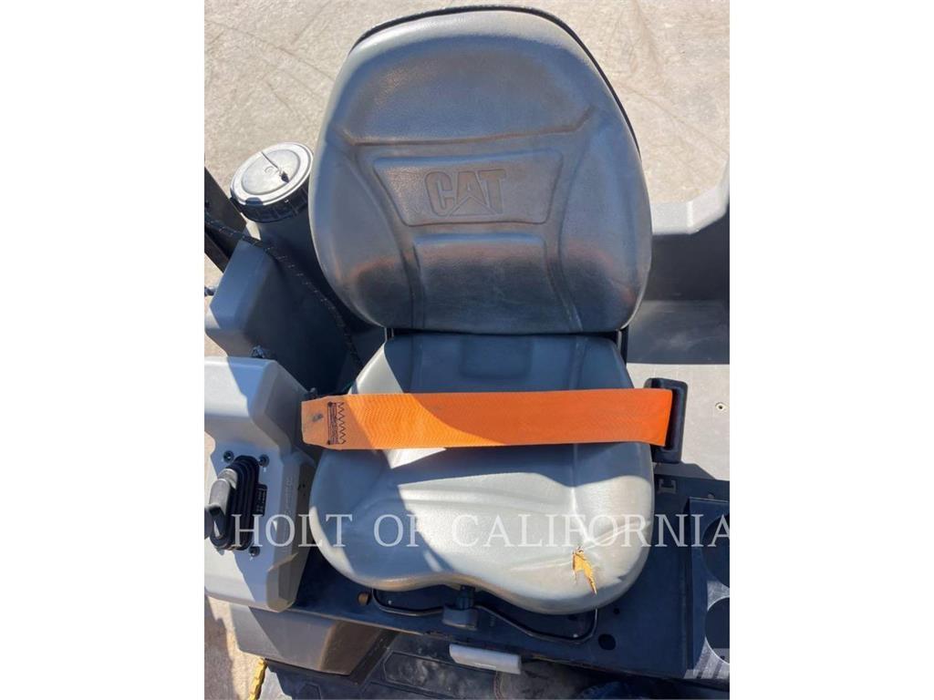 CAT CB4.0 Compactadoras de suelo