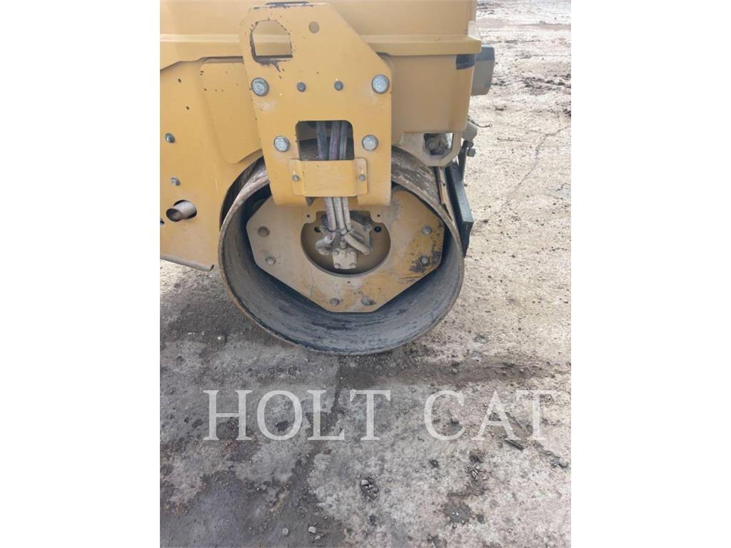 CAT CC4.0 Buldozer sobre ruedas