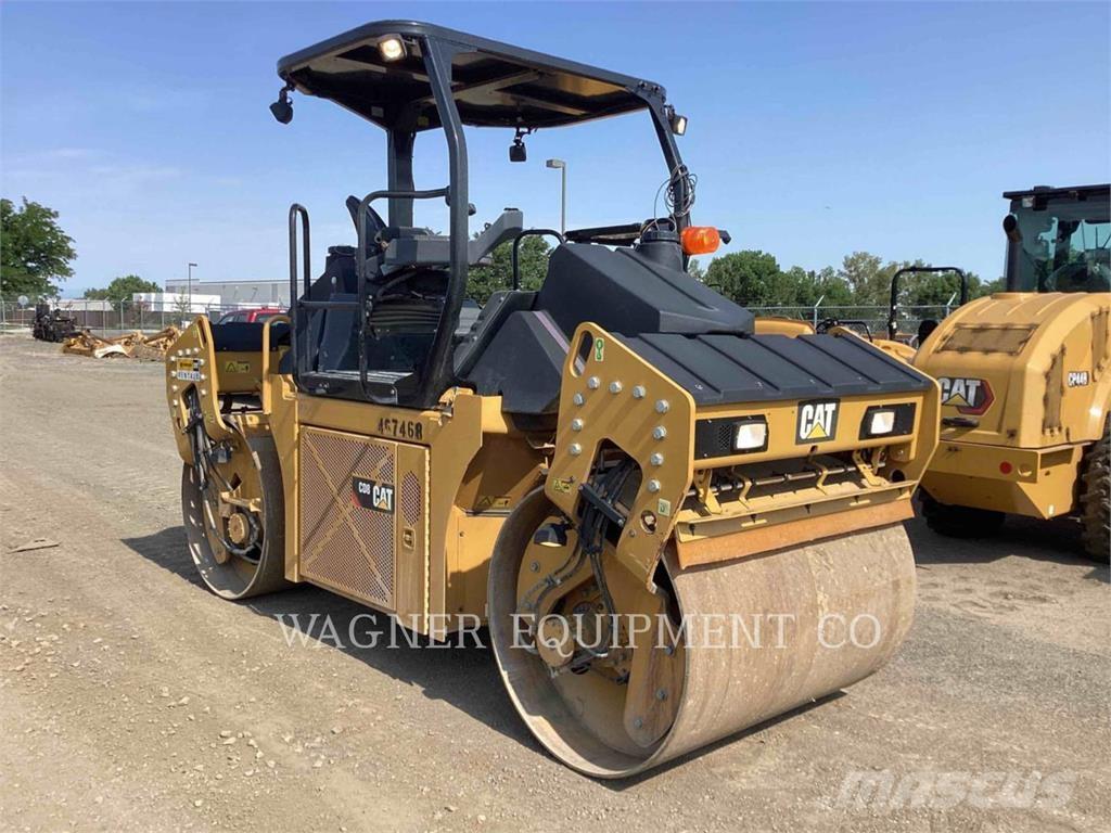 CAT CD8 Compactadoras de suelo