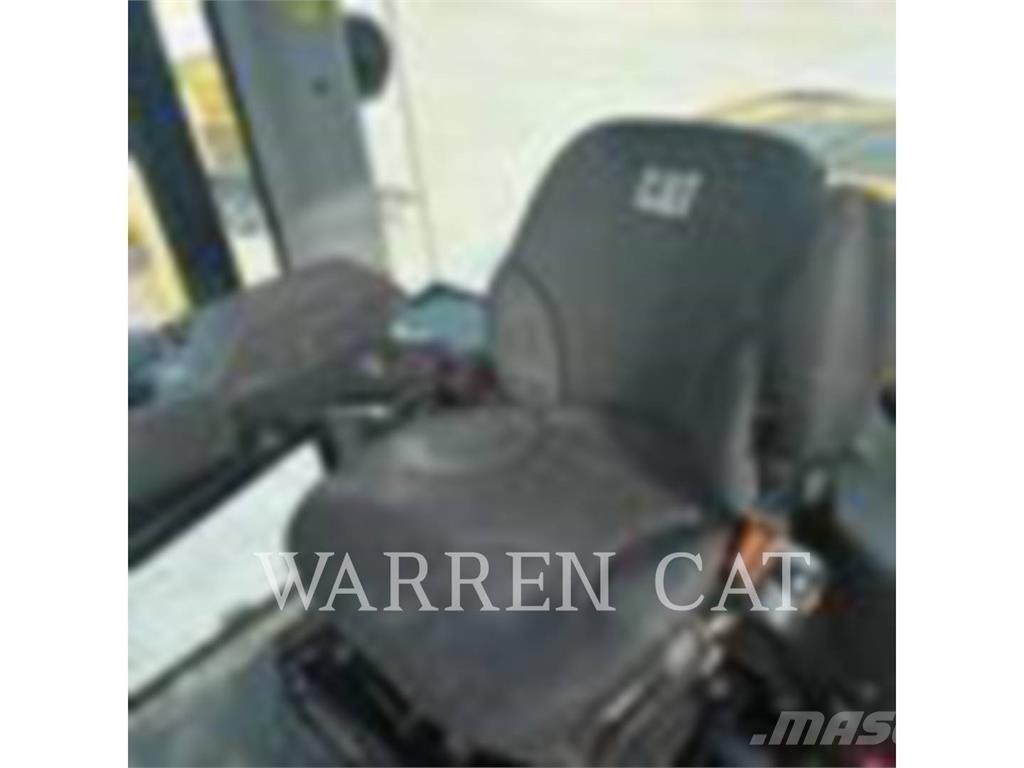 CAT CP56B Asfaltadoras