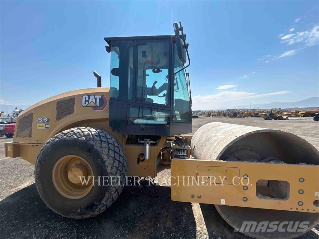 CAT CS12 Rodillos de un solo tambor