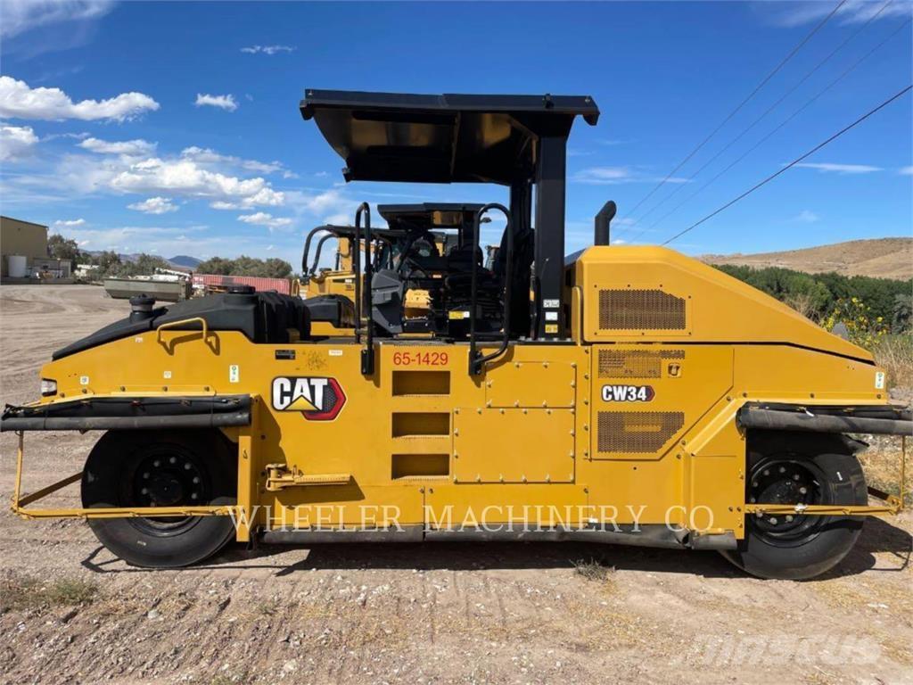 CAT CW34 Rodillos sobre neumáticos