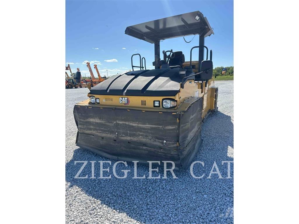 CAT CW34 Rodillos sobre neumáticos