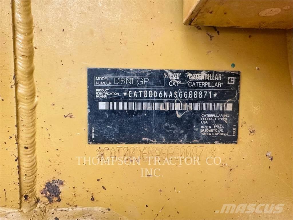 CAT D 6 N LGP Buldozer sobre oruga