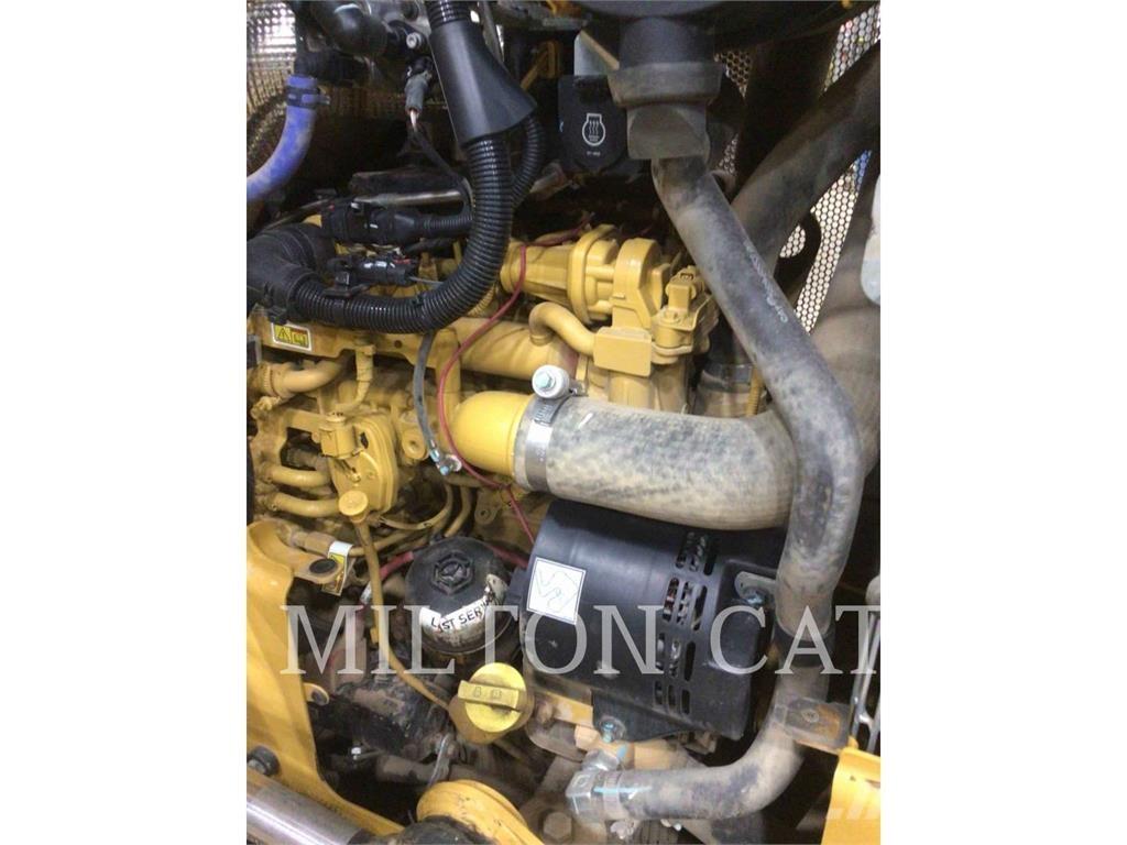 CAT D1 Buldozer sobre oruga