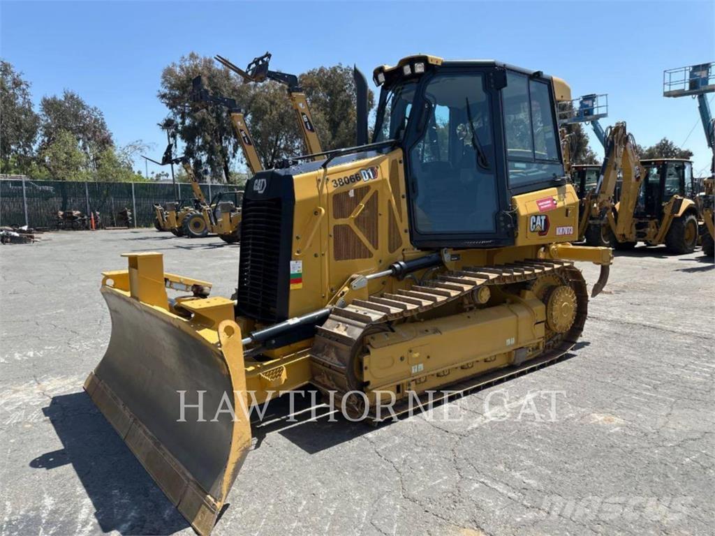 CAT D1 Buldozer sobre oruga