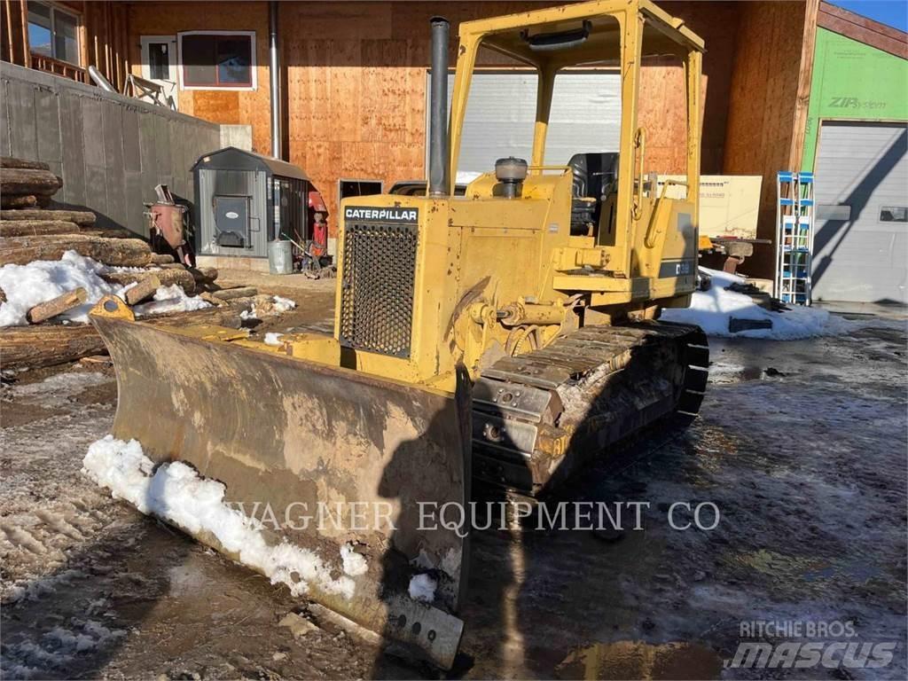 CAT D1 Buldozer sobre oruga