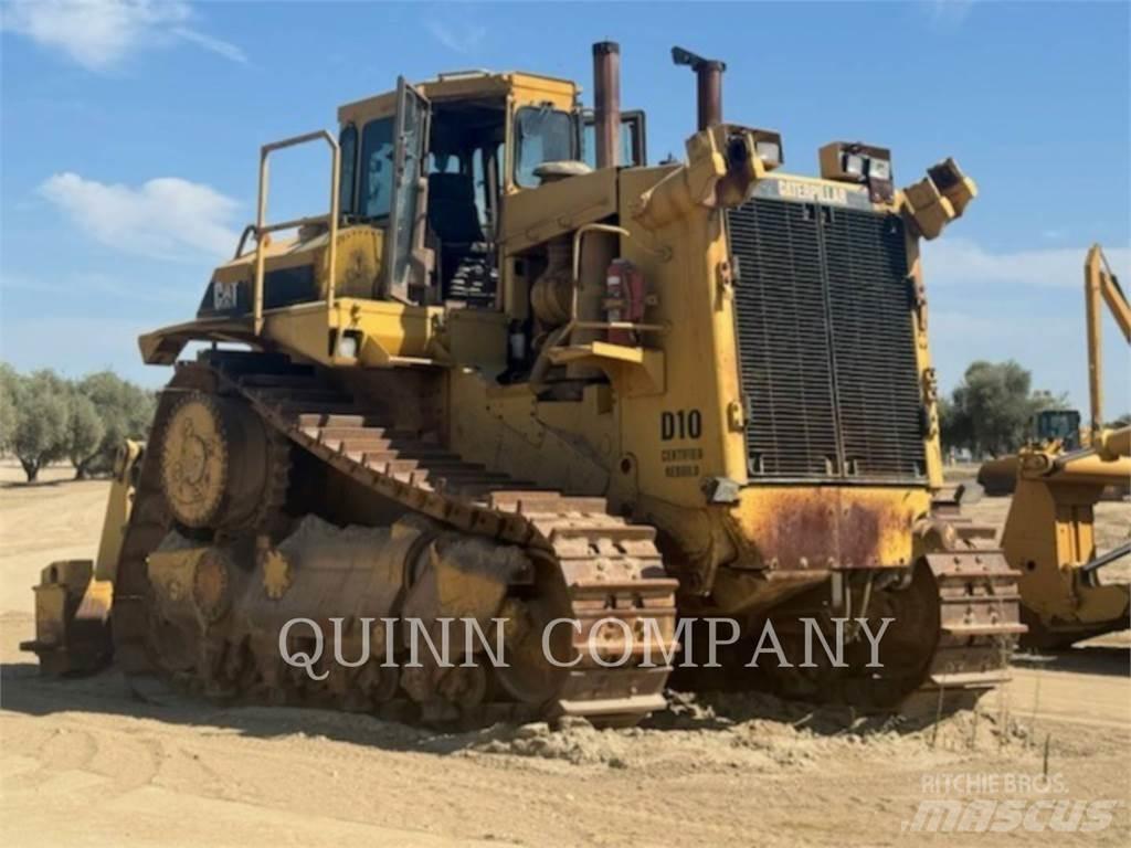 CAT D10 Buldozer sobre oruga