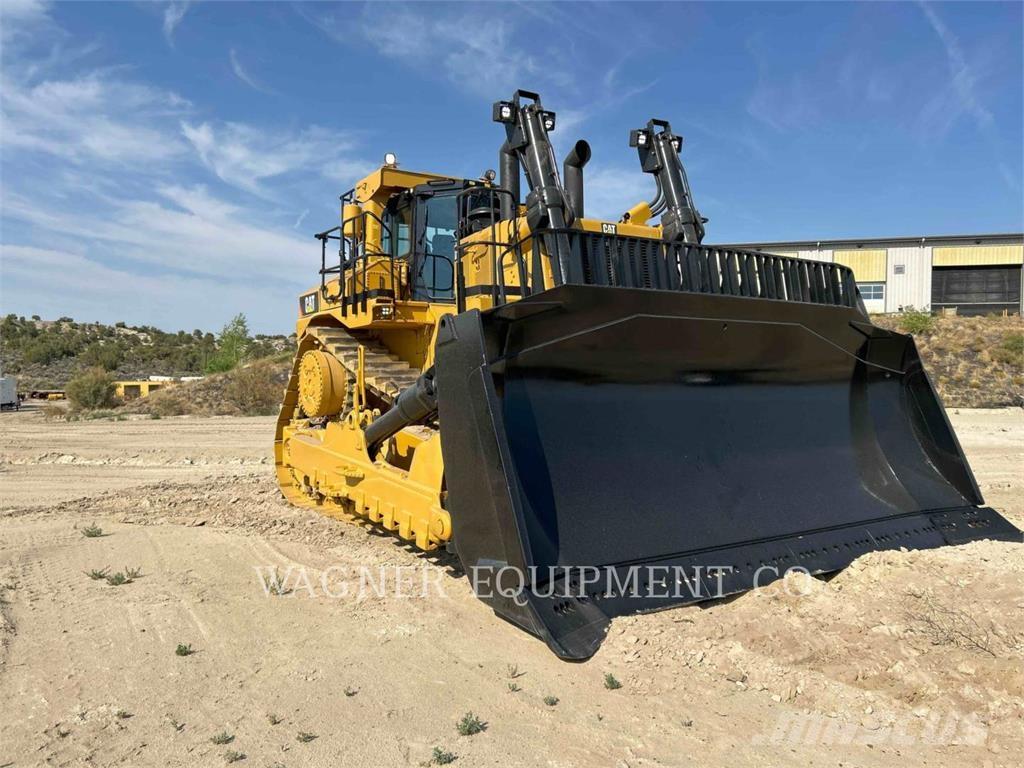 CAT D11T Buldozer sobre oruga