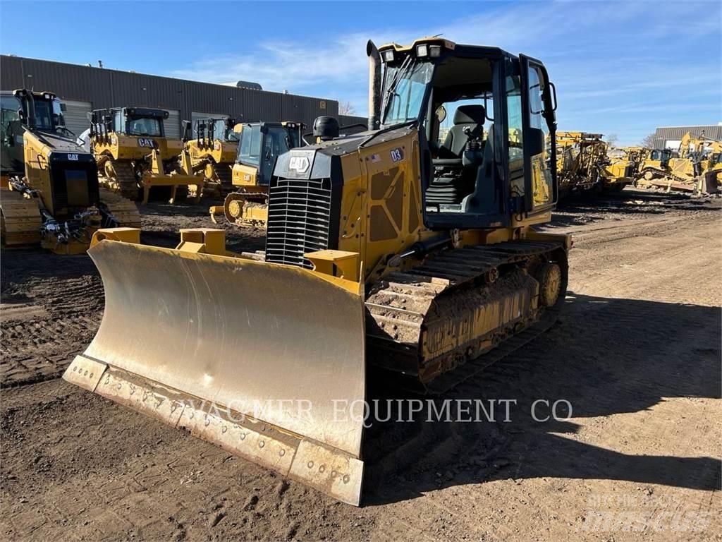 CAT D3 Buldozer sobre oruga