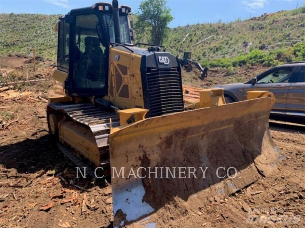 CAT D3 Buldozer sobre oruga